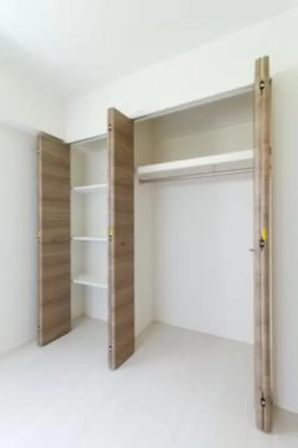 Estrellita Shinjuku Ochiai - Interior - ["Building", "Wood", "Shelving"]