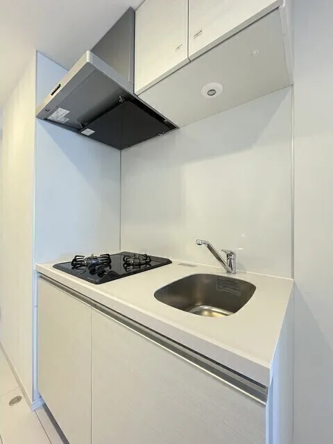 Comforia Liv Ueno - Interior - ["Major appliance", "Kitchen", "Flooring"]