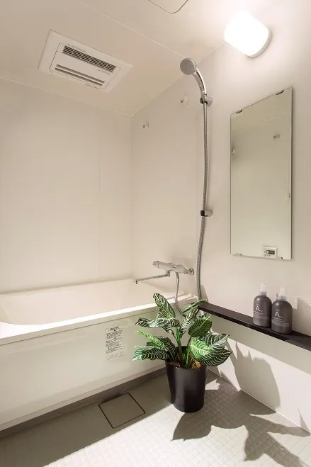 A-Standard Shibaura - Interior - ["Plumbing fixture", "Bathroom", "Flooring"]