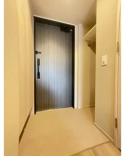 Wellis Urban Sumiyoshi East - Interior - ["Wood", "Flooring", "Floor"]