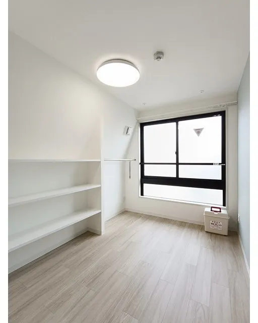 Tasuki Smart Shin-Otsuka III - Interior - ["Flooring", "Wall", "Interior design"]