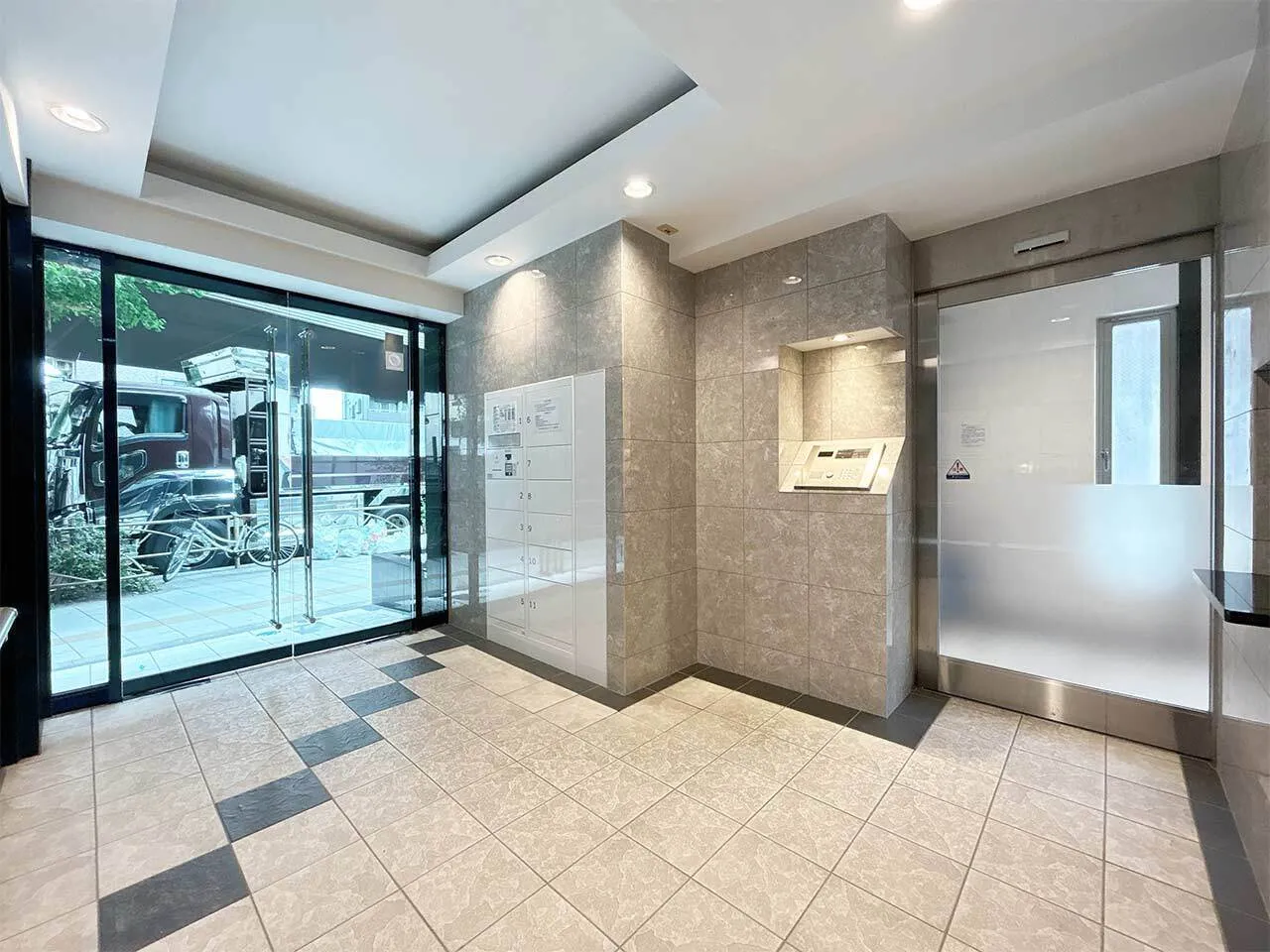 Mynavi STAY Miraie Sangenjaya Taishido - Exterior - []