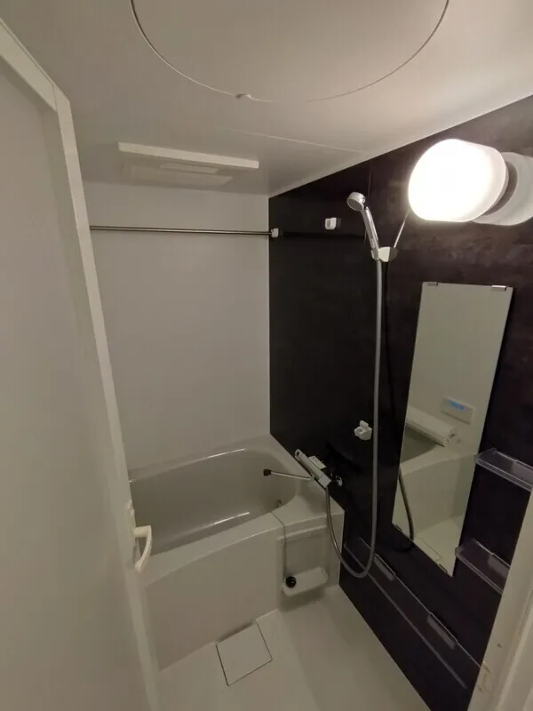 Fullea Fudomae - Interior - ["Plumbing fixture", "Flooring", "Floor"]