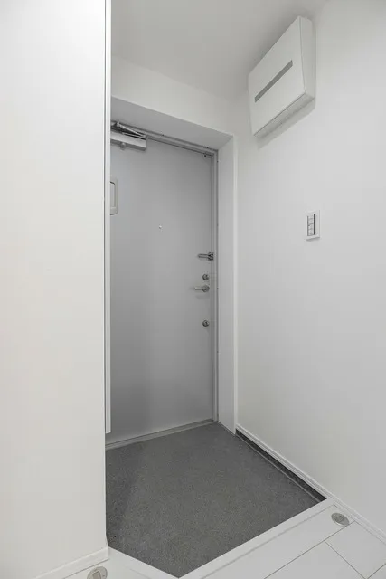 Aglaia Shinjuku Yokoteracho - Interior - ["Flooring", "Floor", "Ceiling"]