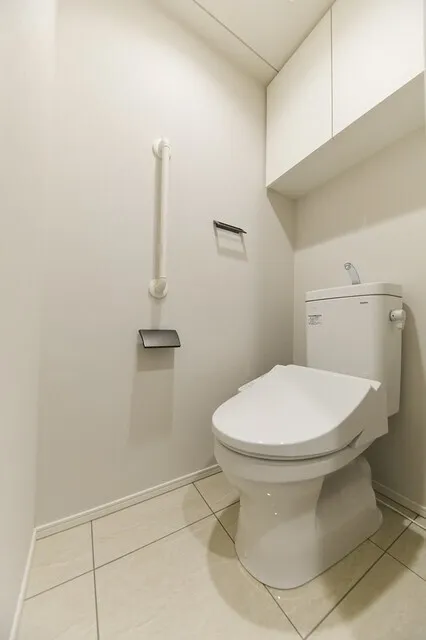 Urbanex Kinshi Park III - Interior - ["Toilet seat", "Toilet", "Bathroom"]