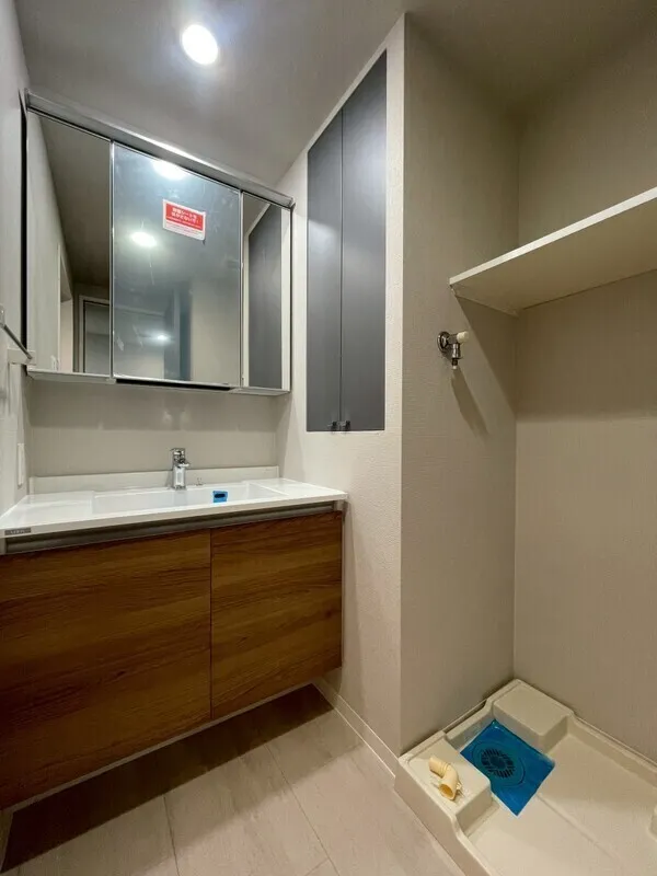 Canvas Itabashi - Interior - ["Flooring", "Floor", "Wood"]