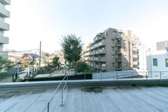 Cerio Ochiai Higashi-Nakano - Other - ["Sky", "Building", "Plant"]