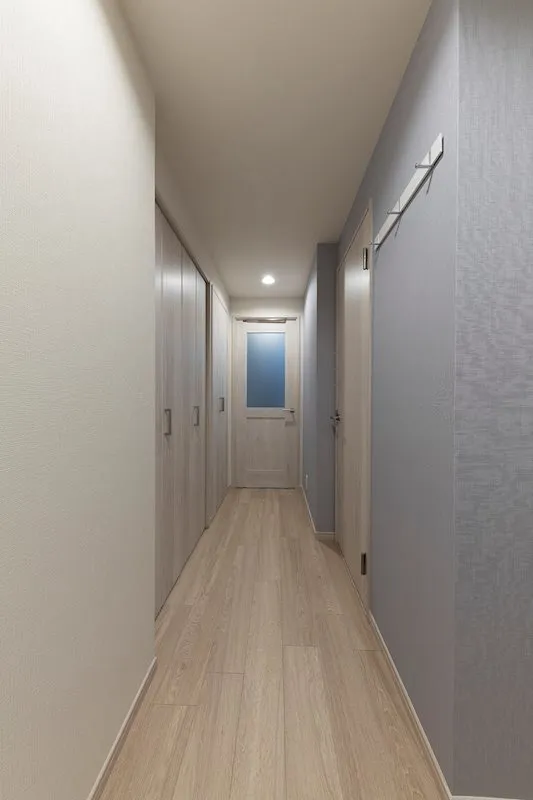 Residia Mejiro - Interior - ["Building", "Fixture", "Door"]