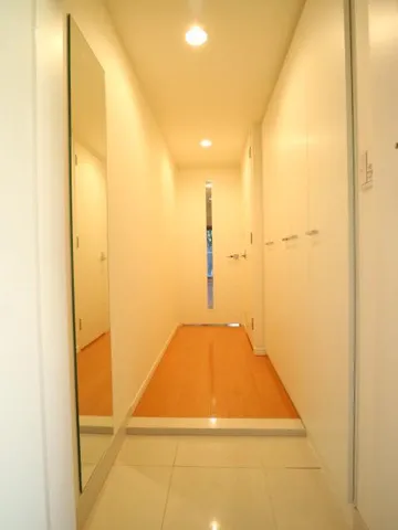 Prime Urban Gakugei Daigaku Park Front - Interior - ["Flooring", "Wall", "Floor"]