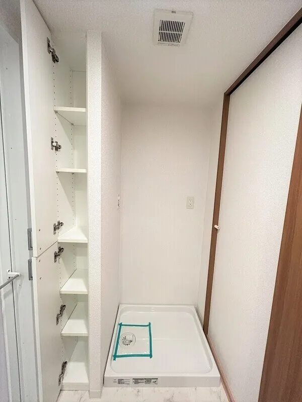 Esty Maison Toyosu Residence - Interior - ["Flooring", "Wood", "Floor"]