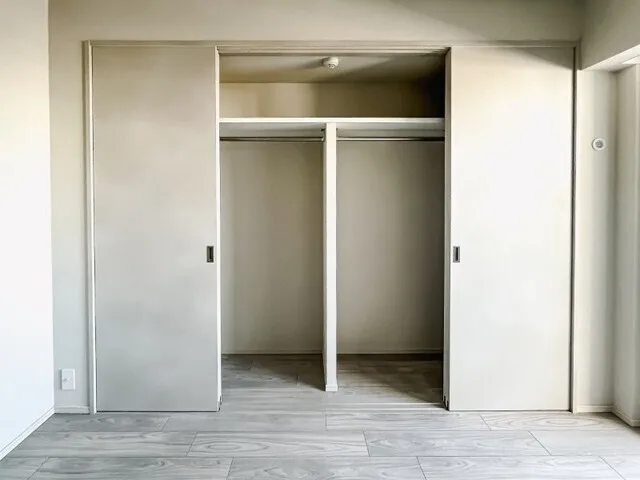 Royal Parks Ariake - Interior - ["Wood", "Flooring", "Floor"]