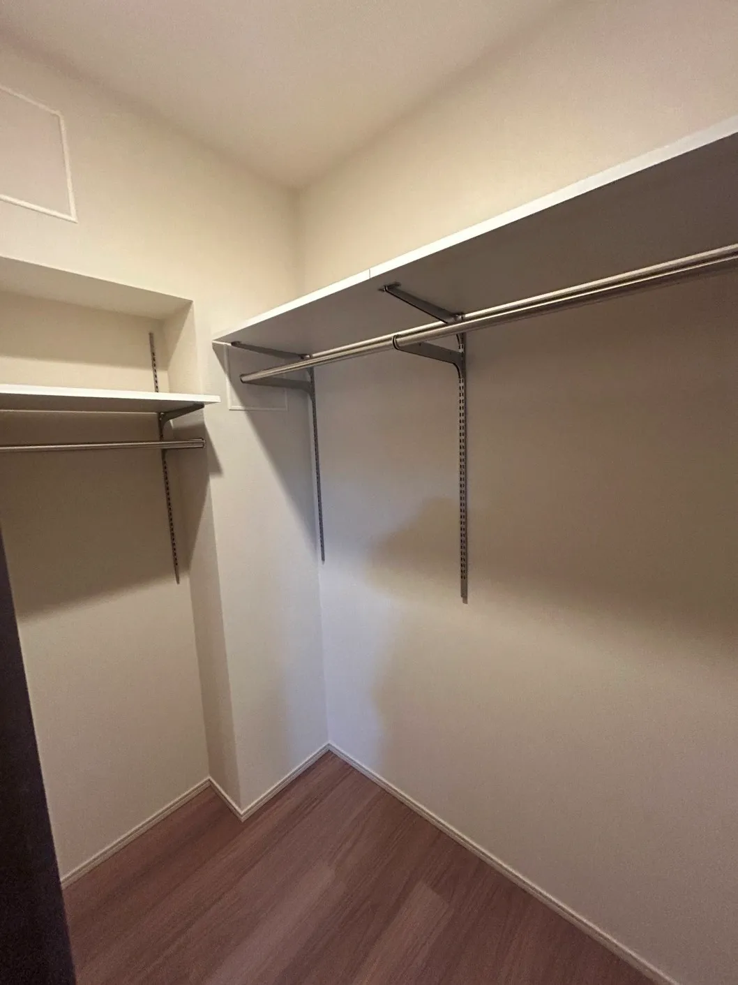 Prime Nexus Omorikita - Interior - ["Wood", "Flooring", "Floor"]