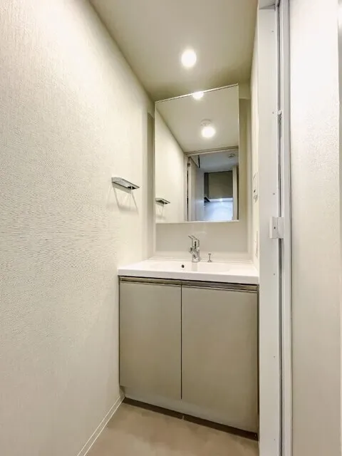 Brookside Residence Kiba - Interior - ["Flooring", "Floor", "Ceiling"]