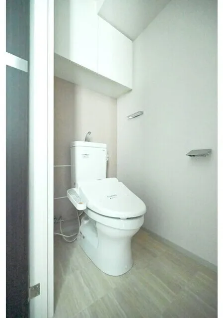 Stylio Nakanobu Station - Interior - ["Toilet seat", "Toilet", "Bathroom"]
