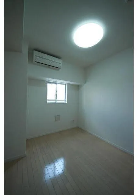 Olive Mansion Arakawa - Interior - ["Ceiling", "Daylighting", "Light fixture"]
