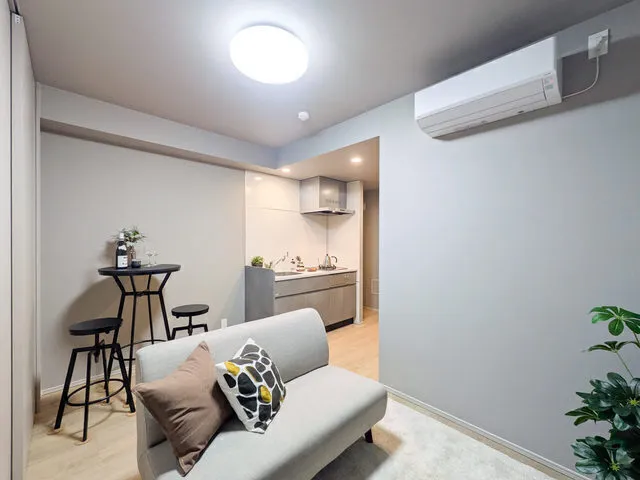 Baus Flats Kuramae - Interior - ["Furniture", "Interior design", "Flooring"]