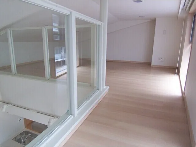 Soalanome Himonya - Interior - ["Wood", "Shelving", "Rectangle"]