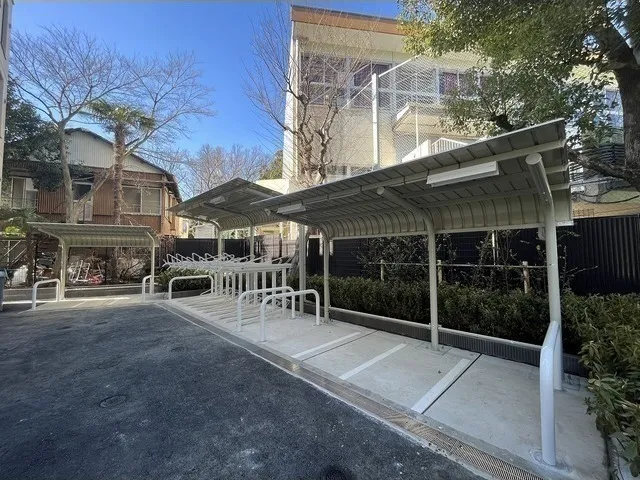 Ribio Maison Toritsu Daigaku - Other - ["Shade", "Outdoor Structure", "Fence"]