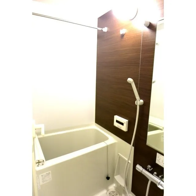 Laurier Ginza - Interior - ["Cabinetry", "Wood", "Shelf"]