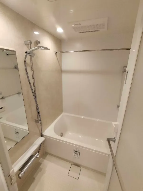 Season Flats Ueno Inaricho - Interior - ["Plumbing fixture", "Flooring", "Bathroom"]
