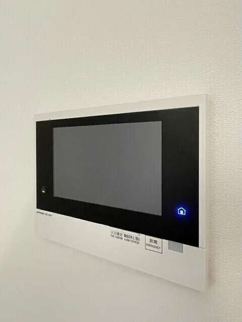 Season Flats Omorinishi - Interior - ["Electronic device", "Display device", "Electronics"]