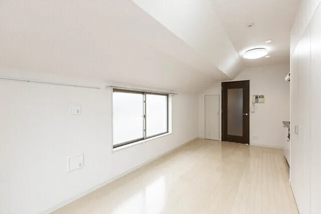 Comforia Meguro Chojamaru - Interior - ["Window", "Fixture", "Hall"]