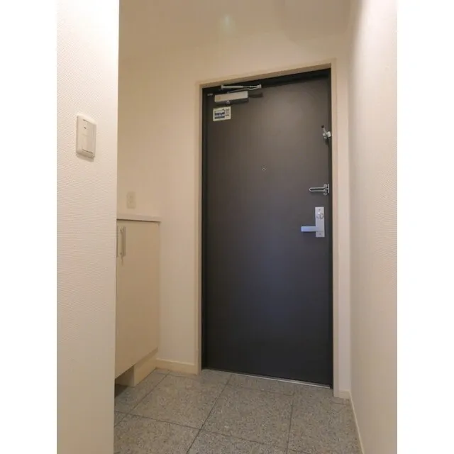 TK Flats Shibuya - Interior - ["Fixture", "Door", "Handle"]