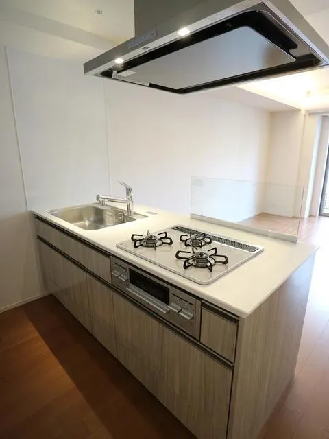 The Verlux Takanawa - Interior - ["Property", "Room", "Countertop"]