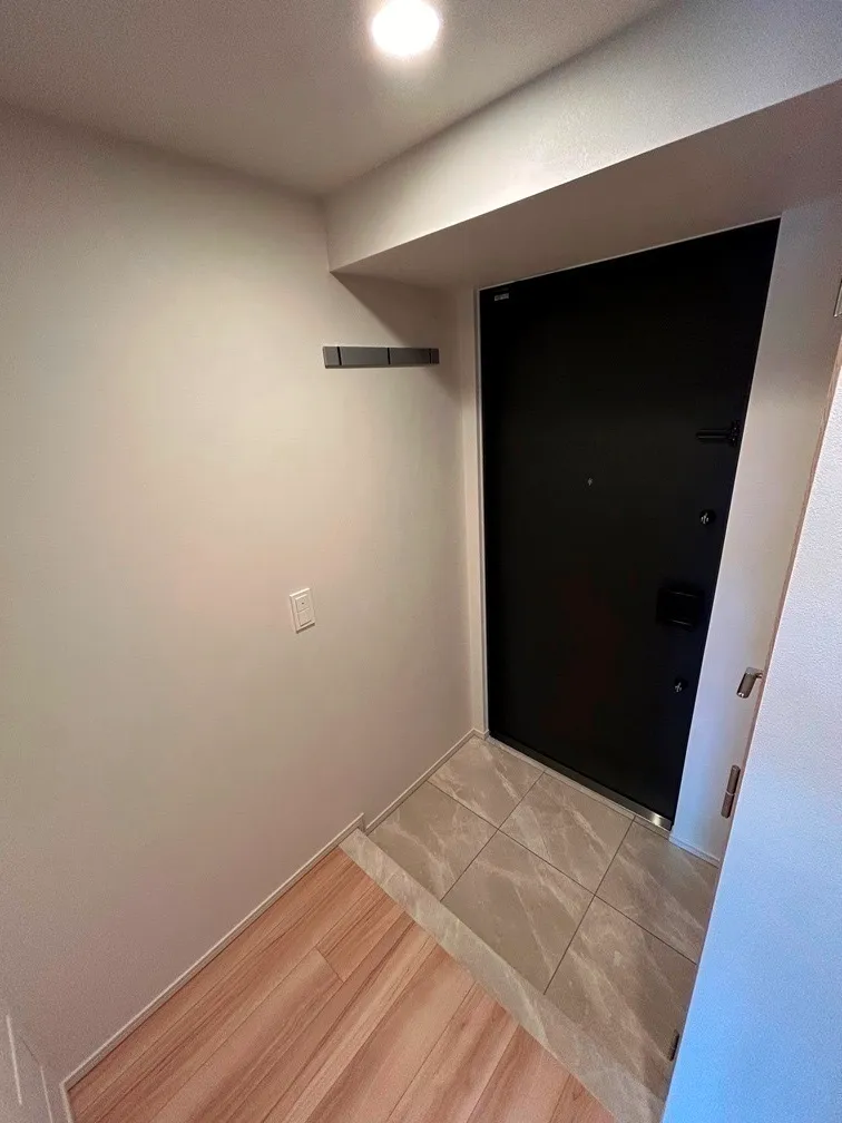 Lefon Progres Shimura Sakaue - Interior - ["Wood", "Flooring", "Floor"]