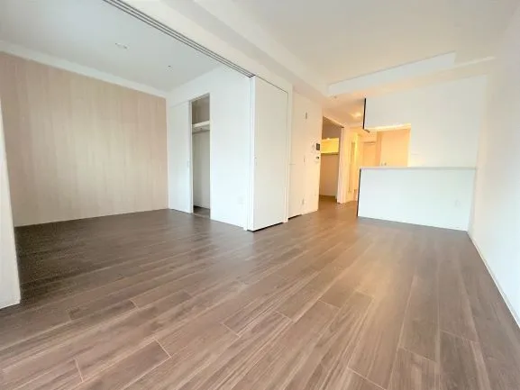 Serenite Fran Shin-Osaka - Interior - ["Flooring", "Floor", "Wood"]