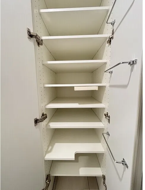 Asyl Court Nerima Nakamurabashi - Interior - ["Shelving", "Household hardware", "Shelf"]