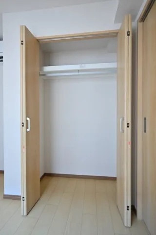 CENTRAL GARDEN RESIDENCE TOKYO - Interior - ["Wood", "Flooring", "Floor"]