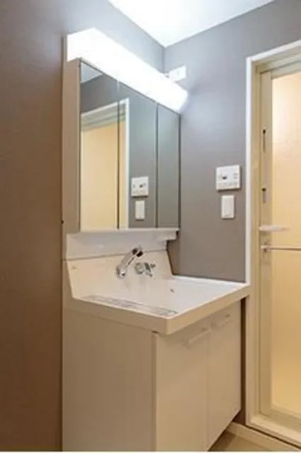 Grand Jue Honjo - Interior - ["Bathroom Sink", "Interior design", "Plumbing fixture"]
