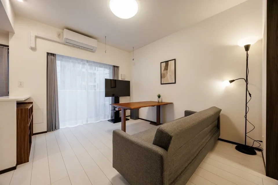 Hmlet Higashi-Shinjuku II - Interior - ["Flooring", "Interior design", "Floor"]