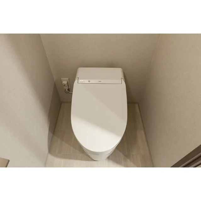 Doue Tsukishima II - Interior - ["Toilet", "Bathroom", "Toilet seat"]
