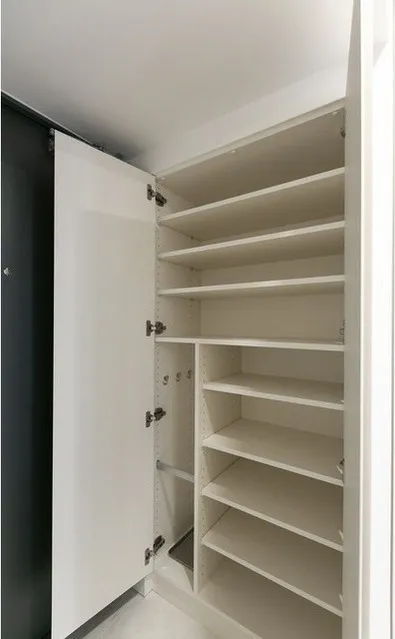KURAMAE214 - Interior - ["Wood", "Flooring", "Cupboard"]