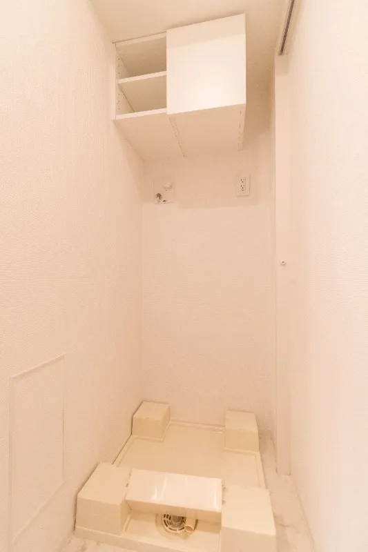 Palestage Oshima - Interior - ["Wall", "Flooring", "Wood"]