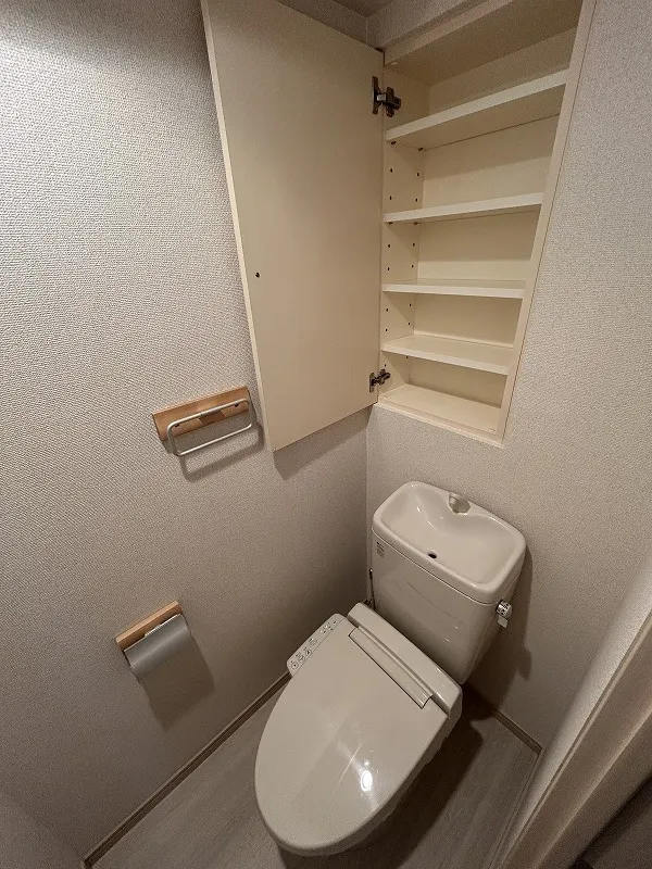 Prime Urban Nihonbashi Ningyocho - Interior - ["Flooring", "Plumbing fixture", "Floor"]