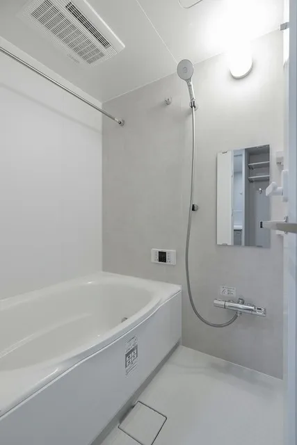 Grand Park Sendagaya Residence - Interior - ["Bathroom", "Plumbing fixture", "Flooring"]
