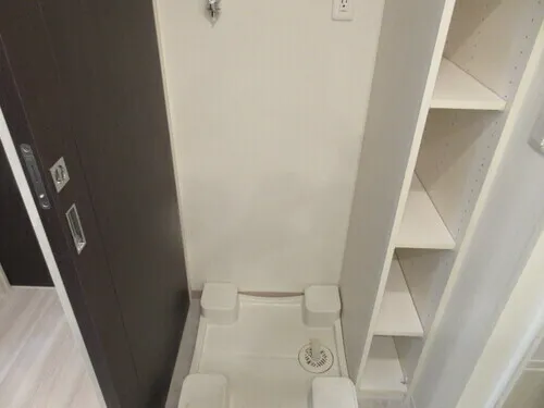 Suncreadle Ukima Funato - Interior - ["Wood", "Flooring", "Floor"]