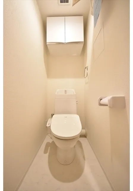 El Faro Waseda - Interior - ["Toilet seat", "Toilet", "Bathroom"]