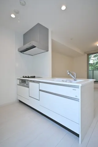 Prague Terrace, In Front Of The University Of Tokyo - Interior - ["Kitchen", "Flooring", "Countertop"]
