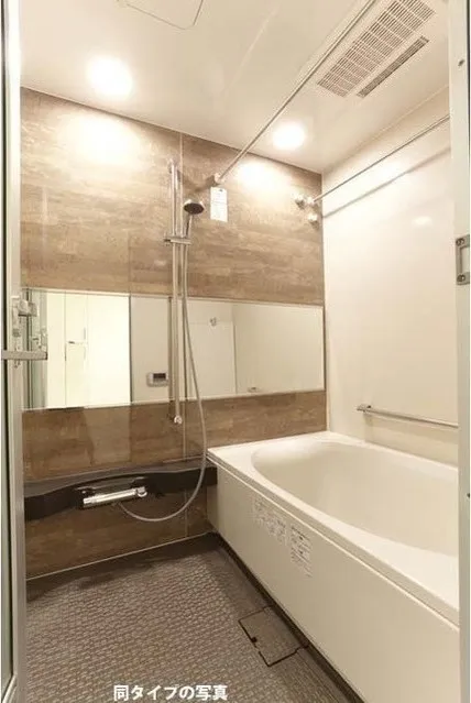 Conforia Higashi-Ikebukuro  - Interior - ["Bathtub", "Building", "Plumbing fixture"]