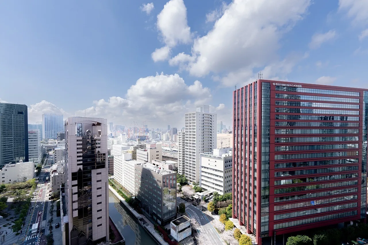 Platine Tamachi - Interior - ["Daytime", "Building", "Urban area"]