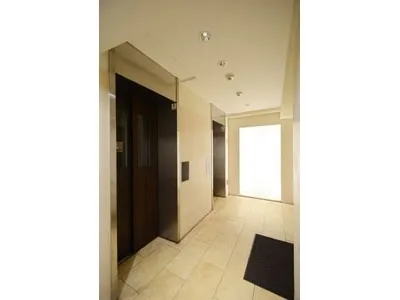 KDX Residence Hanzomon - Exterior - ["Flooring", "Wall", "Floor"]