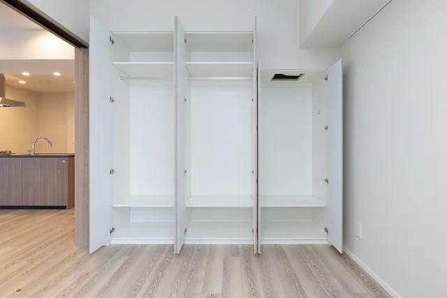 Monolith Hiroo - Interior - ["Flooring", "Wood", "Floor"]