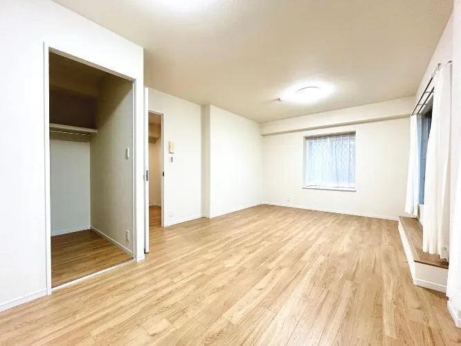 Sun Heights Yachiyodai Room 610