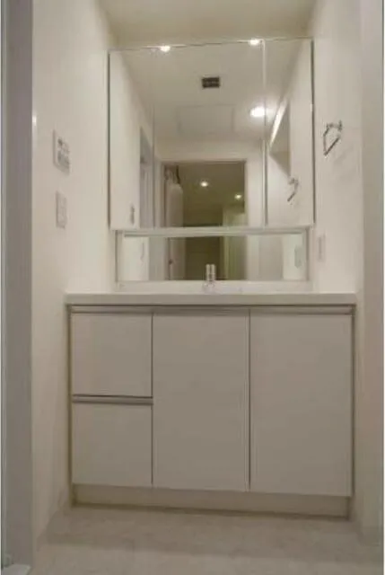 The Tokyo Towers Midtower - Interior - ["Property", "Room", "Furniture"]