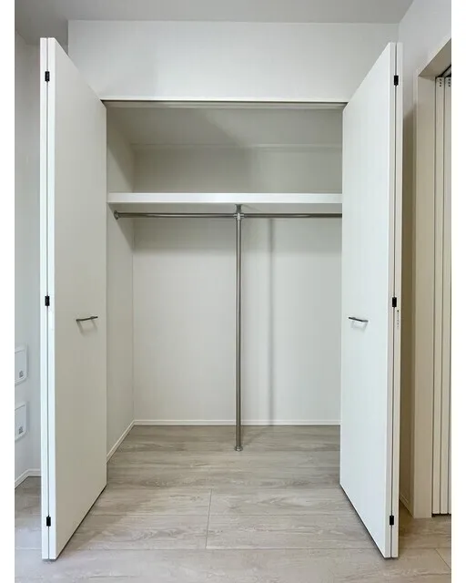 Daffitto Kinshicho - Interior - ["Wood", "Flooring", "Floor"]