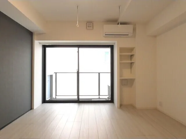 Dimus Meguro Gyoninzaka - Interior - ["Building", "Fixture", "Window"]